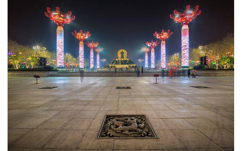 如何做廣場亮化能夠成為城市的一道亮麗風(fēng)景線？